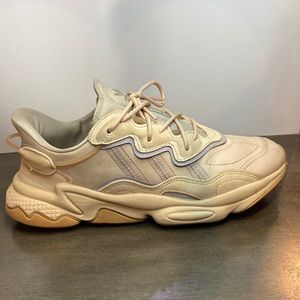 Adidas’s Original Mens Ozweego Sneakers 10.5
